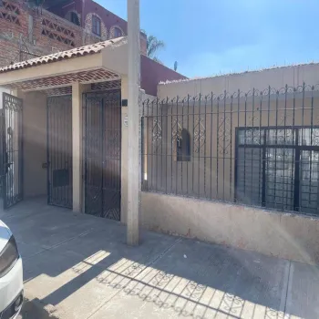 Casa En Venta,Calle San Pablo 30, San Pedro Tlaquepaque, Jalisco 45615, 2 Habitaciones,1 Baño,Calle San Pablo,1,pckmfWI