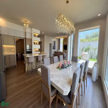 Casa En Venta,Fraccionamiento El Alcázar (Casa Fuerte),Baluarte 93, Tlajomulco de Zuniga, Jalisco 45645, 4 Habitaciones,3 Baños,Baluarte,2,MX25995537