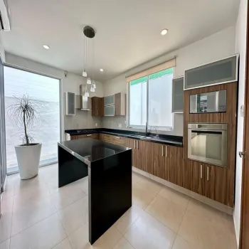 Casa En Venta,Provenza Residencial,Avenida Adolfo López Mateos Sur 5555, Tlajomulco de Zúñiga, Jalisco 45645, 3 Habitaciones,5 Baños,Avenida Adolfo López Mateos Sur,1,pnrYr89