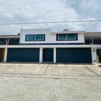 Casa En Venta,Victoria,Calle Esturión 2770, Zapopan, Jalisco 45089, 3 Habitaciones,3 Baños,Calle Esturión,1,phLxR36