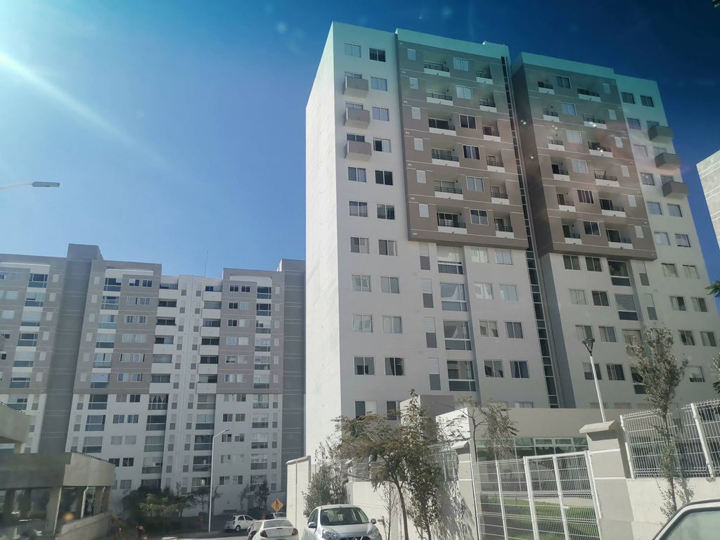 TRES LAGOS CONDOMINIO Calle Eutimio Pinzon 2 Habitaciones