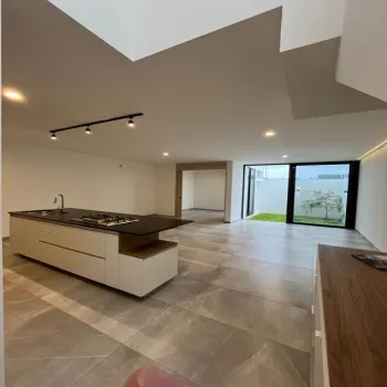 Casa En Venta,las grullas,Grulla Coronada 2000, Tlajomulco de Zúñiga, Jalisco 45645, 3 Habitaciones,3 Baños,Grulla Coronada,1,pLo3RTc