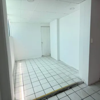 Oficina En Renta,Verde Valle,Avenida Mariano Otero 3433 piso 7, Guadalajara, Jalisco 44560,2 Baños,Avenida Mariano Otero,1,pvPqyhZ