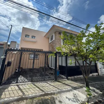 Casa En Venta,Lomas Universidad,Calle Lemonnier S/N, Zapopan, Jalisco 45016, 4 Habitaciones,2 Baños,Calle Lemonnier,1,pz8ysvm