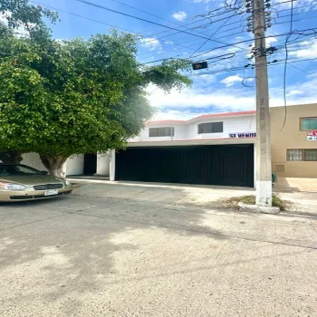 Casa En Venta,Lomas De Guadalupe,Jaime González Ramírez 4520, Zapopan, Jalisco 45038, 4 Habitaciones,3 Baños,Jaime González Ramírez,2,plfMPFF