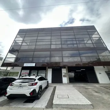 Edificio En Venta,Lomas del Country,Avenida Circunvalación Jorge Álvarez del Castillo 1206, Guadalajara, Jalisco 44610,6 Baños,Avenida Circunvalación Jorge Álvarez del Castillo,1,pvMNkzb