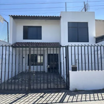 Casa En Venta,La Guadalupana,Calzada Federalismo 2116, Guadalajara, Jalisco 44220, 2 Habitaciones,1 Baño,Calzada Federalismo,2,pNM5OAm