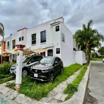 Casa En Venta,Villa Fontana,Fuente Ixtapa 491, Tlaquepaque, Jalisco 45615, 3 Habitaciones,3 Baños,Fuente Ixtapa,2,MX251019756