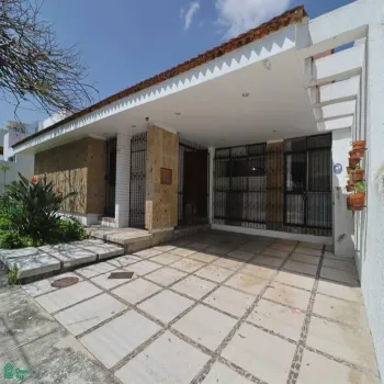 Casa En Venta,Camino Real,San Antonio de Padua 526, Zapopan, Jalisco 45040, 4 Habitaciones,4 Baños,San Antonio de Padua,1,MX251020081