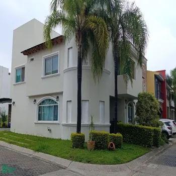Casa En Venta,Rinconada Del Parque,Av. Ecónomos 6831, Zapopan, Jalisco 45010, 4 Habitaciones,4 Baños,Av. Ecónomos,2,MX251020500