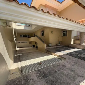 Casa En Venta,Bugambilias,Callejón de los Claveles S/N, Zapopan, Jalisco 45237, 4 Habitaciones,4 Baños,Callejón de los Claveles,1,pVi7Og8