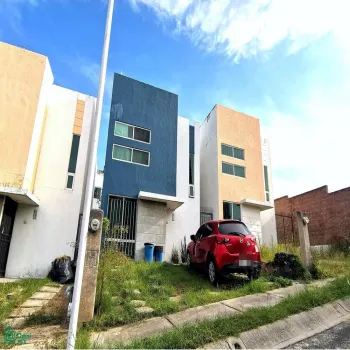 Casa En Venta,Fraccionamiento Banus,Av. Real Banus 1000, Tlajomulco de Zuniga, Jalisco 45640, 3 Habitaciones,1 Baño,Av. Real Banus,2,MX251023116