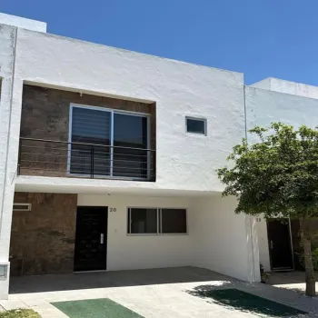 Casa En Venta,Colinas del Rey,Paseo de las cañadas sur 160, Zapopan, Jalisco 45130, 3 Habitaciones,2 Baños,Paseo de las cañadas sur,1,px1yyoq
