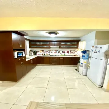 Casa En Venta,Fracc Real Del Sol,Avenida Estrella 10, Tlajomulco de Zúñiga, Jalisco 45640, 5 Habitaciones,3 Baños,Avenida Estrella,3,pCoaJeO