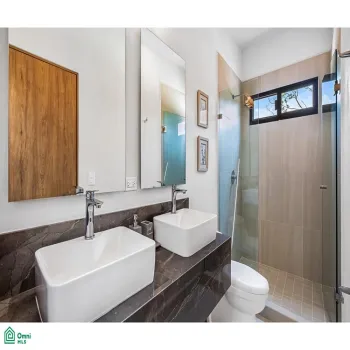 Casa En Venta,Villa Las Flores,Prol Villa Las Flores 900, Puerto Vallarta, Jalisco 48290, 3 Habitaciones,2 Baños,Prol Villa Las Flores,2,MX251026715