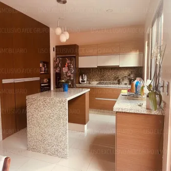 Casa En Renta,Avenida Valle de los Imperios 1501 85, Zapopan, Jalisco 45134, 3 Habitaciones,2 Baños,Avenida Valle de los Imperios,1,pJP1XzI