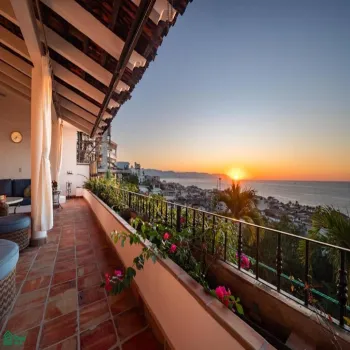 Edificio En Venta,5 de Diciembre,Argentina 290, Puerto Vallarta, Jalisco 48350, 6 Habitaciones,8 Baños,Argentina,3,MX25661373