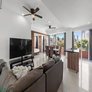 Departamento En Venta,Zona Hotelera Norte,Maria Montessori 360 T1, Puerto Vallarta, Jalisco 48333, 2 Habitaciones,2 Baños,Maria Montessori,MX241030437