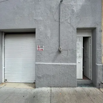 Local En Renta,Centro Barranquitas,Calle Hospital 410, Guadalajara, Jalisco 44270,2 Baños,Calle Hospital,1,pQ0zTNT