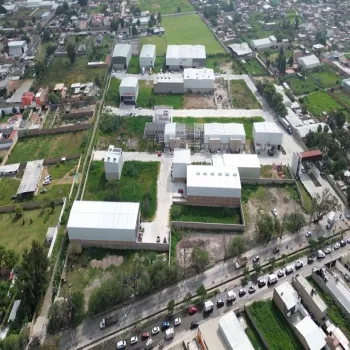 Bodega En Renta,Calle Santa Cruz del Valle 396, San Pedro Tlaquepaque, Jalisco 45655,2 Baños,Calle Santa Cruz del Valle,1,plK99PM