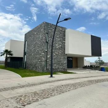 Casa En Venta,Avenida Paseo del Cielo 45, Aguascalientes, Aguascalientes 20326, 2 Habitaciones,2 Baños,Avenida Paseo del Cielo,2,pO0Opiu