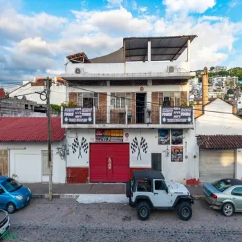 Casa En Venta,5 de Diciembre,Av Mexico 1276, Puerto Vallarta, Jalisco 48350, 4 Habitaciones,2 Baños,Av Mexico,2,MX251034701