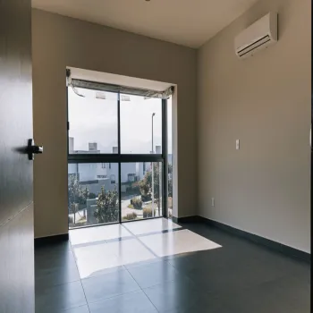 Casa En Venta,Paraje,Avenida Vuelo de las Grullas 200, Tlajomulco de Zúñiga, Jalisco 45645, 4 Habitaciones,5 Baños,Avenida Vuelo de las Grullas,1,pELaqLD