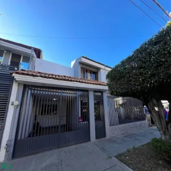 Casa En Venta,Circunvalación Oblatos,Anaya Ventura 1119, Guadalajara, Jalisco 44716, 5 Habitaciones,3 Baños,Anaya Ventura,2,MX251040442