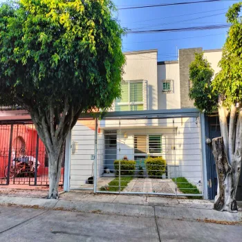 Casa En Venta,Guadalupe Sur,San Javier 1000, Zapopan, Jalisco 45030, 3 Habitaciones,2 Baños,San Javier,2,pk0qp4Q