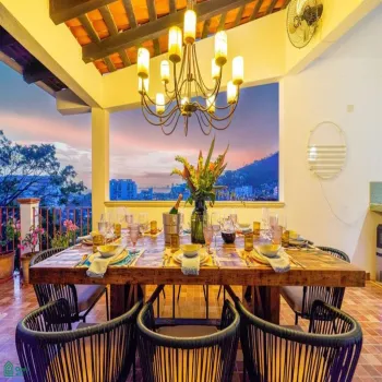 Casa En Venta,Altavista,Insurgentes 459, Puerto Vallarta, Jalisco 48380, 4 Habitaciones,4 Baños,Insurgentes,3,MX251041569