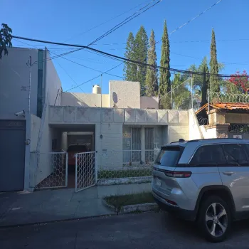 Casa En Venta,Providencia Sección,Valparaíso 2584, Guadalajara, Jalisco 44630, 3 Habitaciones,3 Baños,Valparaíso,2,pVdcF3G