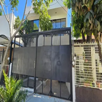 Casa En Venta,Moderna,Privada Santa Eduwiges 2014, Guadalajara, Jalisco 44150, 4 Habitaciones,2 Baños,Privada Santa Eduwiges,3,p28CFZh