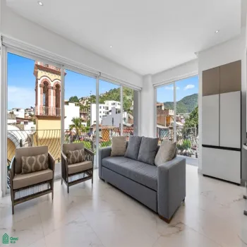 Departamento En Venta,Emiliano Zapata,Lazaro Cardenas 388 Unit 302, Puerto Vallarta, Jalisco 48380, 2 Habitaciones,2 Baños,Lazaro Cardenas,3,MX251045877