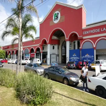 Local En Venta,Industrial Norte,Anillo Periférico Norte Manuel Gómez Morín 760 8, Zapopan, Jalisco 45130,Anillo Periférico Norte Manuel Gómez Morín,2,p16qxp0