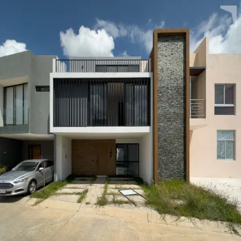 Casa En Venta,Capital Norte,Avenida F 5250 142, Zapopan, Jalisco 45134, 3 Habitaciones,4 Baños,Avenida F,3,pRM2ftL