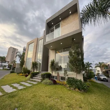 Casa En Venta,Res Virreyes,Villa Verona 00 00, Zapopan, Jalisco 45110, 4 Habitaciones,5 Baños,Villa Verona ,3,p18mom1