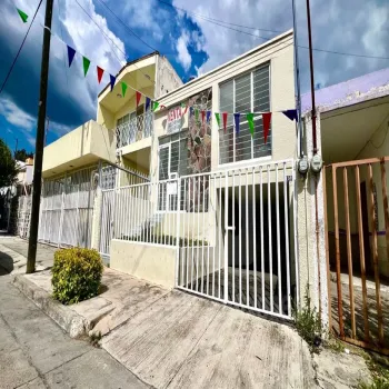 Casa En Venta,Independencia Oriente,Calle Los Alpes 1548, Guadalajara, Jalisco 44340, 5 Habitaciones,2 Baños,Calle Los Alpes,1,pycMcbg