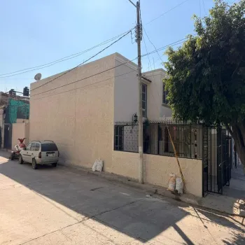Casa En Venta,Fraccionamiento Revolución,Batalla de la trinidad S/N, San Pedro Tlaquepaque, Jalisco 45580, 4 Habitaciones,3 Baños,Batalla de la trinidad,1,pWuLJcu