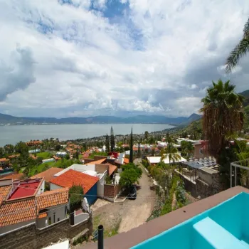 Casa En Venta,Raquet Club,Bjorn Borg 7, Jocotepec, Jalisco 45820, 5 Habitaciones,3 Baños,Bjorn Borg ,3,pBbPbfz