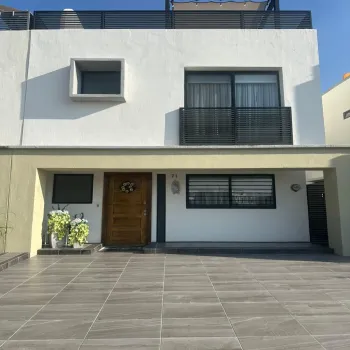 Casa En Venta,Adamar,Av. ADAMAR 548 71, Tlajomulco de Zúñiga, Jalisco 45646, 3 Habitaciones,3 Baños,Coto ALAMEDA,Av. ADAMAR,3,723288
