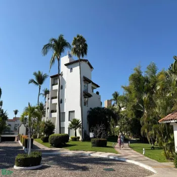 Departamento En Venta,La Marina,Paseo de la Marina Sur S/N, Puerto Vallarta, Jalisco 48314, 2 Habitaciones,2 Baños,Paseo de la Marina Sur,3,MX251062816