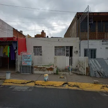 Casa En Venta,Auditorio,Calzada Federalismo 666, Zapopan, Jalisco 45180, 2 Habitaciones,1 Baño,Calzada Federalismo,1,pQoCDGG