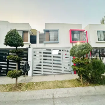 Casa En Venta,Insurgentes,Calle Francisco Huízar 697, Guadalajara, Jalisco 44820, 3 Habitaciones,2 Baños,Calle Francisco Huízar,2,paJkNNl