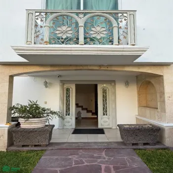 Casa En Venta,Jardín Real,Blvd. Jardin Real Oriente 820 Jardin de los Reyes 24, Zapopan, Jalisco 45136, 4 Habitaciones,3 Baños,Blvd. Jardin Real Oriente 820,2,MX261067798
