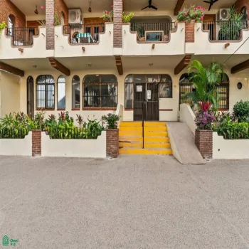 Local En Venta,Emiliano Zapata,LAZARO CARDENAS 155 5, Puerto Vallarta, Jalisco 48380,LAZARO CARDENAS,3,MX251069690