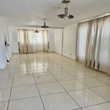 Casa En Venta,Revolución,Calle Batalla de Celaya S/N, San Pedro Tlaquepaque, Jalisco 45580, 4 Habitaciones,2 Baños,Calle Batalla de Celaya,2,pg16wEQ