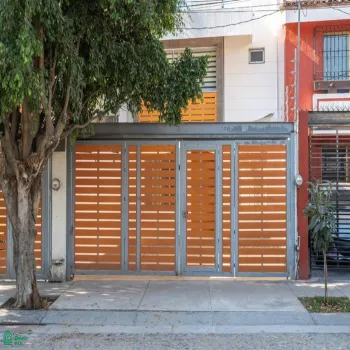 Casa En Venta,Ciudad Granja,CALZADA NORTE 33, Zapopan, Jalisco 45010, 3 Habitaciones,2 Baños,CALZADA NORTE,2,MX261073156