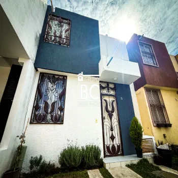 Casa En Venta,Jardines del Valle,Avenida Acueducto 3570 13, Zapopan, Jalisco 45138, 2 Habitaciones,1 Baño,Avenida Acueducto,1,pUsIMwa