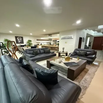 Casa En Venta,Valle Imperial,jardines del palacio real 1964, Zapopan, Jalisco 45134, 4 Habitaciones,4 Baños,jardines del palacio real,3,p4EfuPW