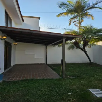 Casa En Renta,Parque de la Castellana,Av. Central 1081, Zapopan, Jalisco 45117, 4 Habitaciones,3 Baños,Av. Central,1,pbwwkXw